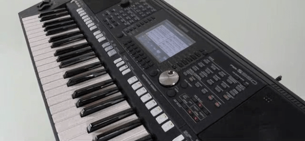 Yamaha PSR-S950