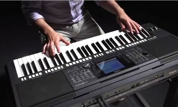 Yamaha PSR-S950