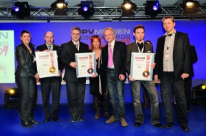 Giorgio Marinangeli e la direzione Ketron ritirano il secondo Tastenwelt-Awards per il MidJay Plus (2009)