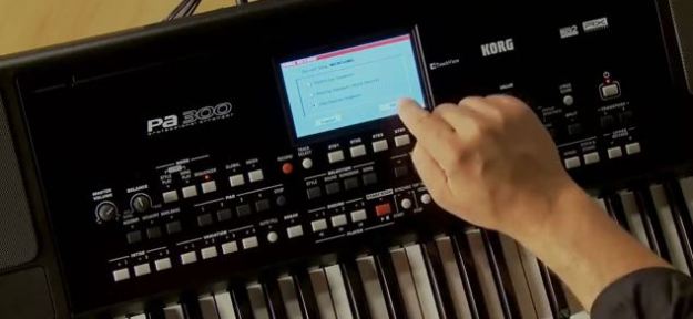 Korg Pa300