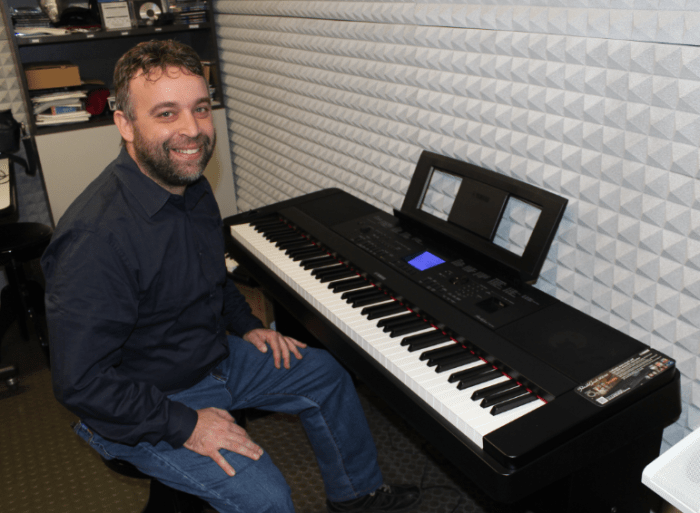 Danilo Donzella e Yamaha DGX-660