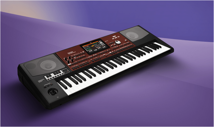 Korg Pa700 è il fratello "minore" di Pa1000, ma nasconde una potenza di suono staordinaria